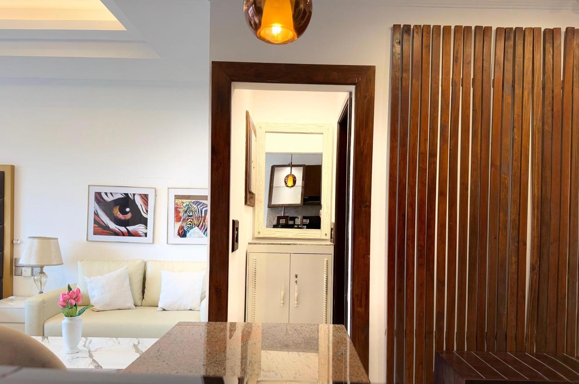 Ocean Breeze Negombo- Tidesend Luxury Beach Apartments Eksteriør bilde